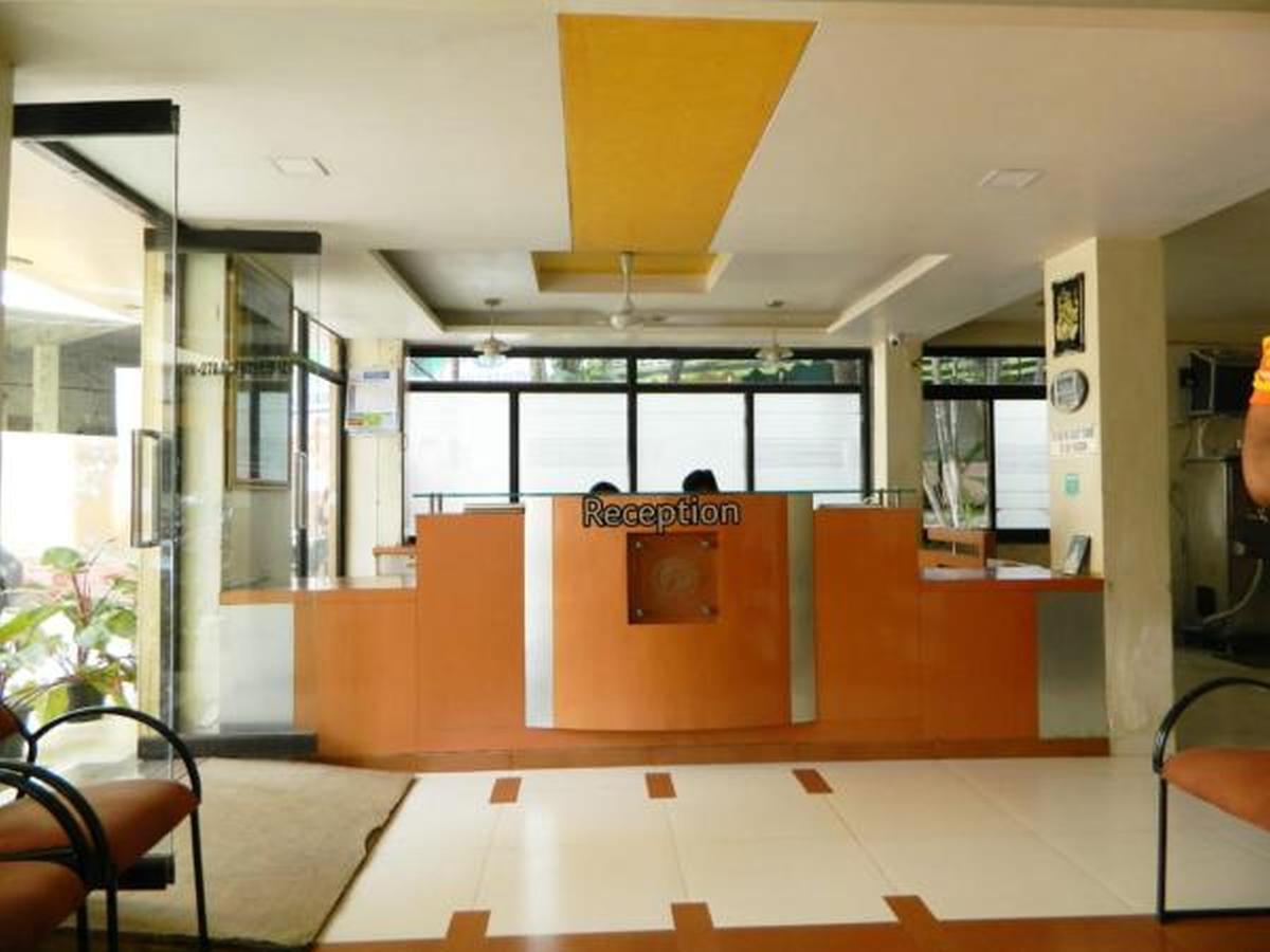Hotel Vaishali Nászik Kültér fotó